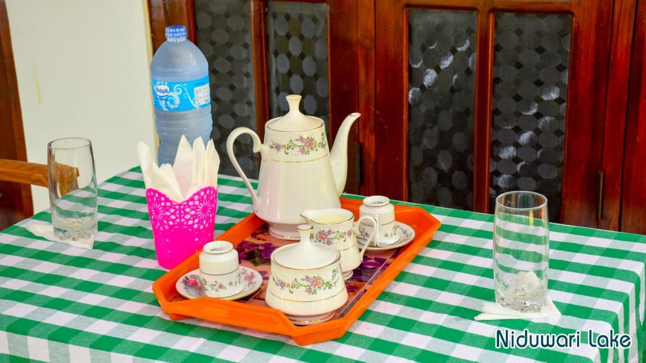 Niduwari Lake Homestay دامبولا المظهر الخارجي الصورة
