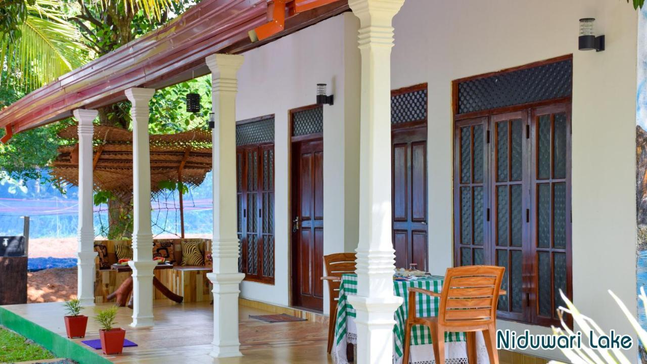Niduwari Lake Homestay دامبولا المظهر الخارجي الصورة