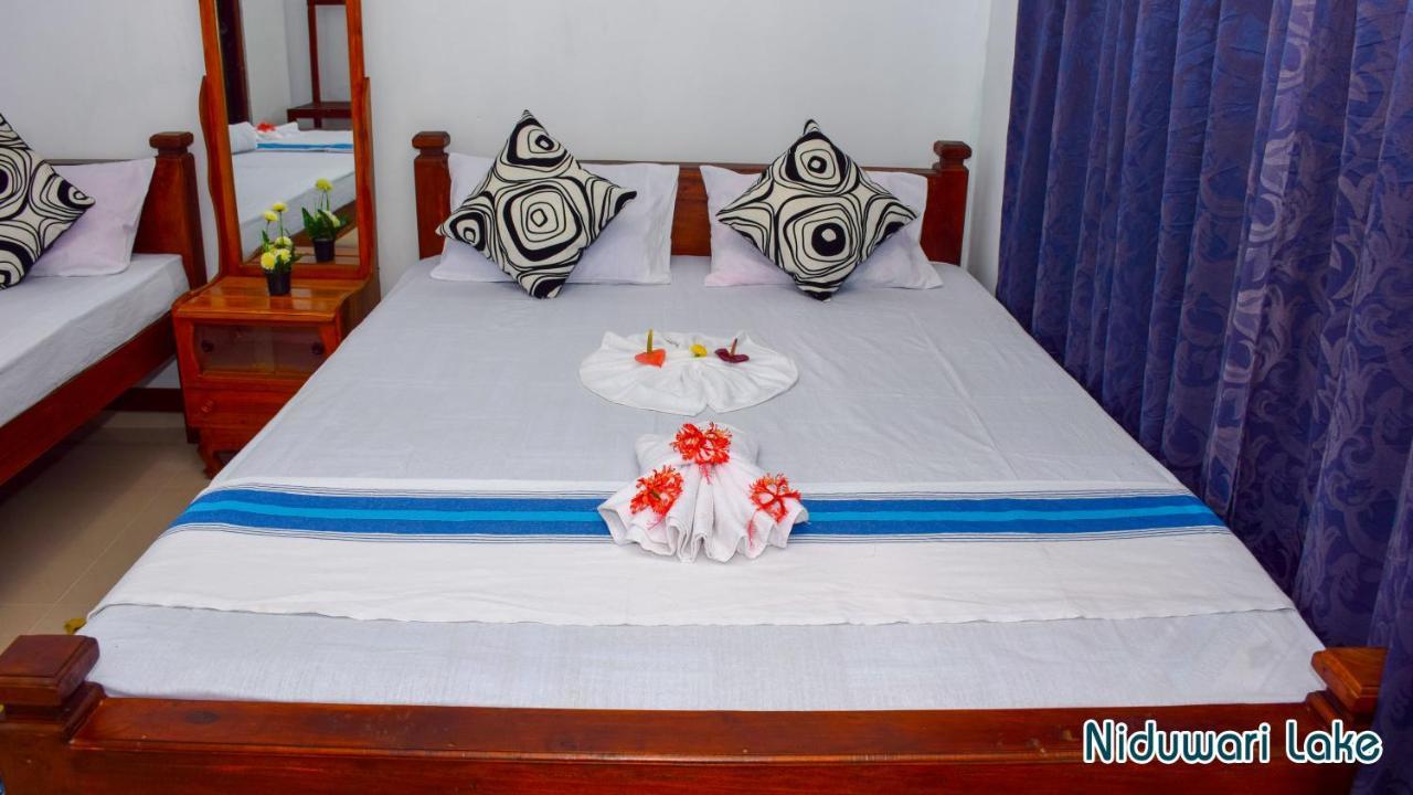 Niduwari Lake Homestay دامبولا المظهر الخارجي الصورة