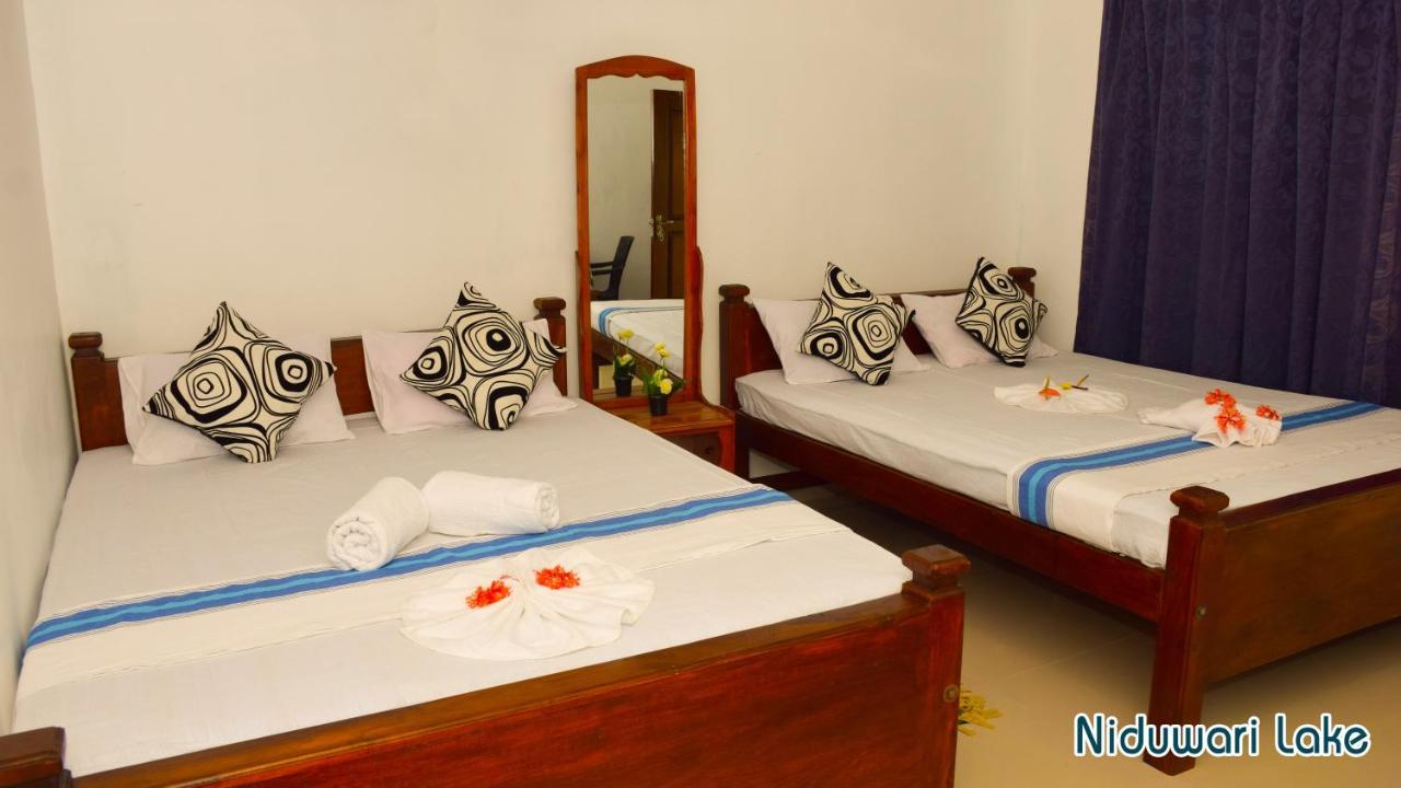 Niduwari Lake Homestay دامبولا المظهر الخارجي الصورة